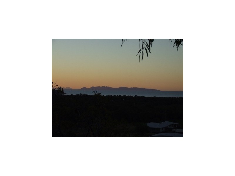 24 Wallaby Way HORSESHOE BAY, Magnetic Island QLD 4819