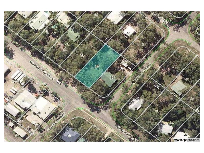 37 Mandalay Ave, Magnetic Island QLD 4819