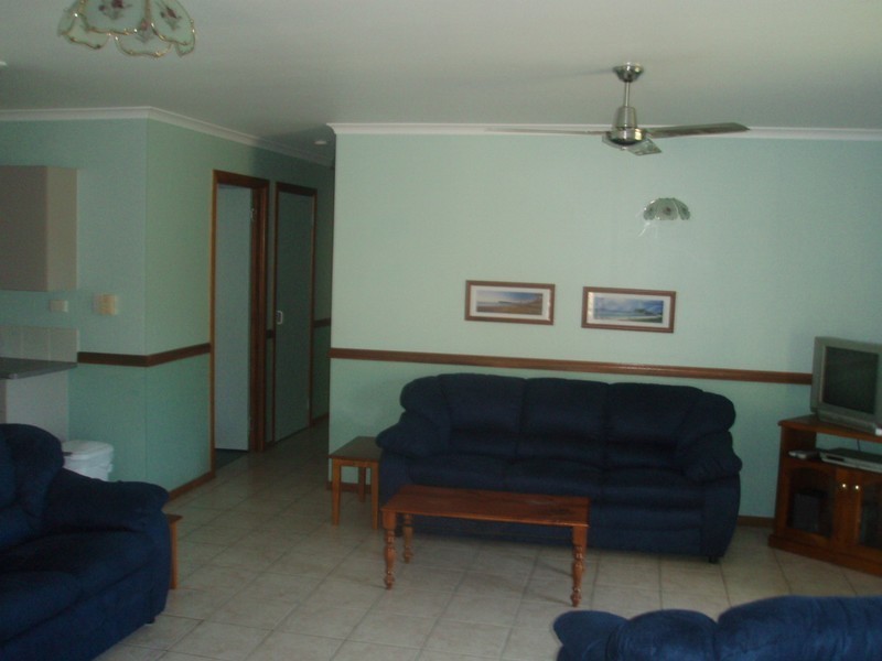 27 Somerset St Horseshoe Bay from $150 p/n, Magnetic Island QLD 4819