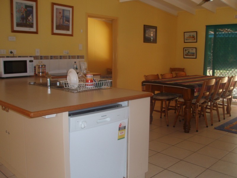 26 The Grove Nelly Bay, Magnetic Island QLD 4819