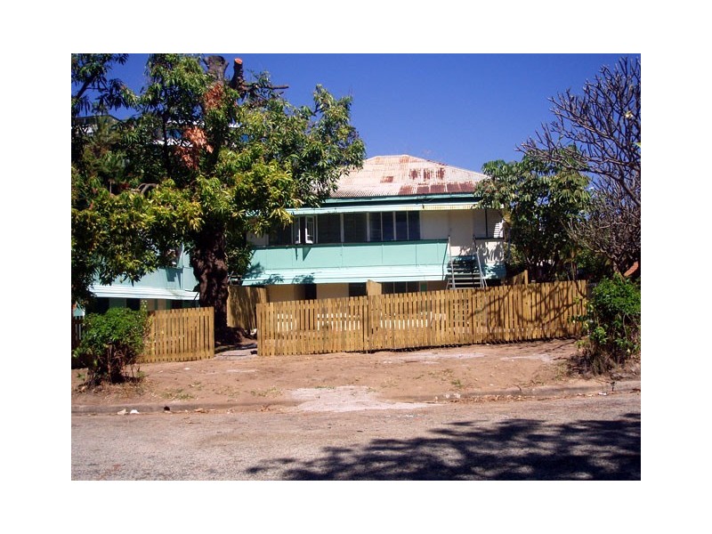 1/10 Carter Street, North Ward QLD 4810