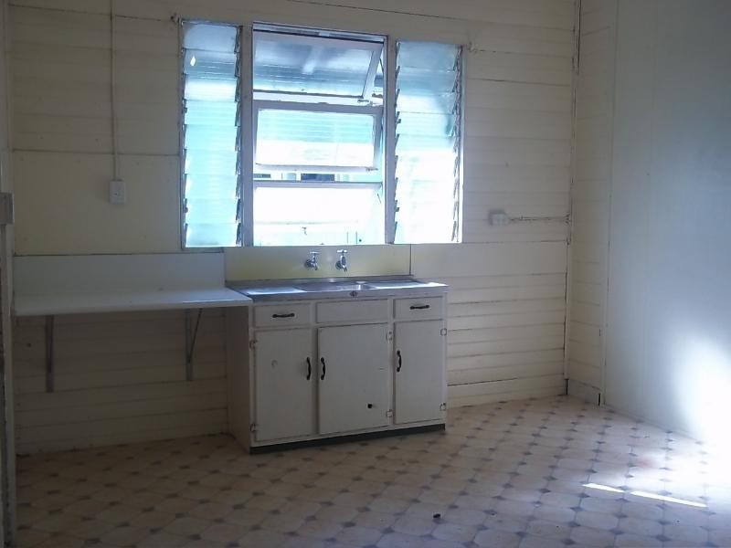 1/10 Carter Street, North Ward QLD 4810