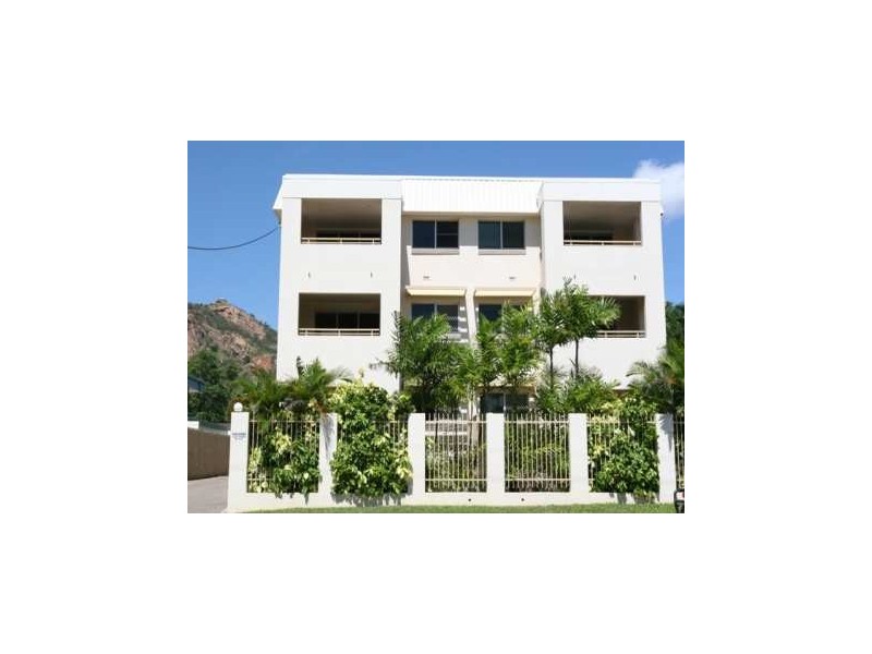 1/70 Eyre Street, North Ward QLD 4810