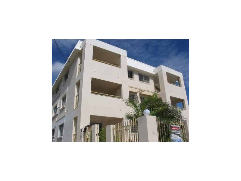 1/70 Eyre Street, North Ward QLD 4810