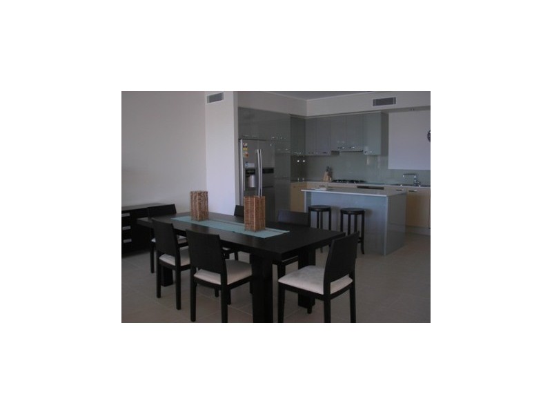 322/72-74 The Strand, North Ward QLD 4810