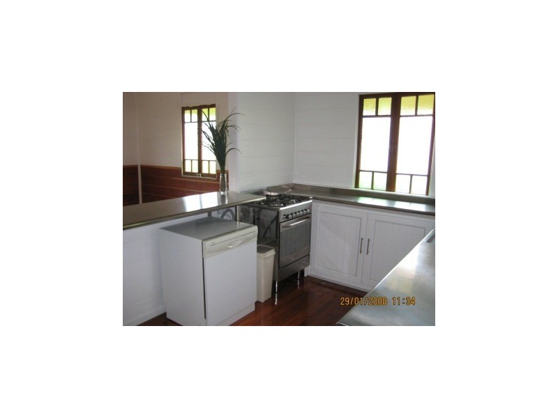 4 Fourth Avenue, South Townsville QLD 4810