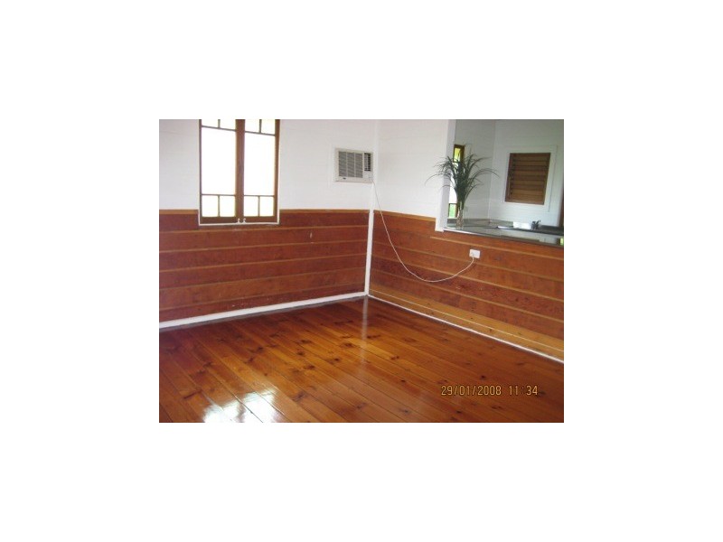 4 Fourth Avenue, South Townsville QLD 4810