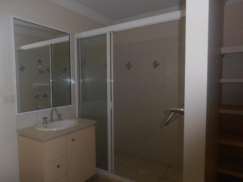 4  Ashburton Place, Douglas QLD 4354