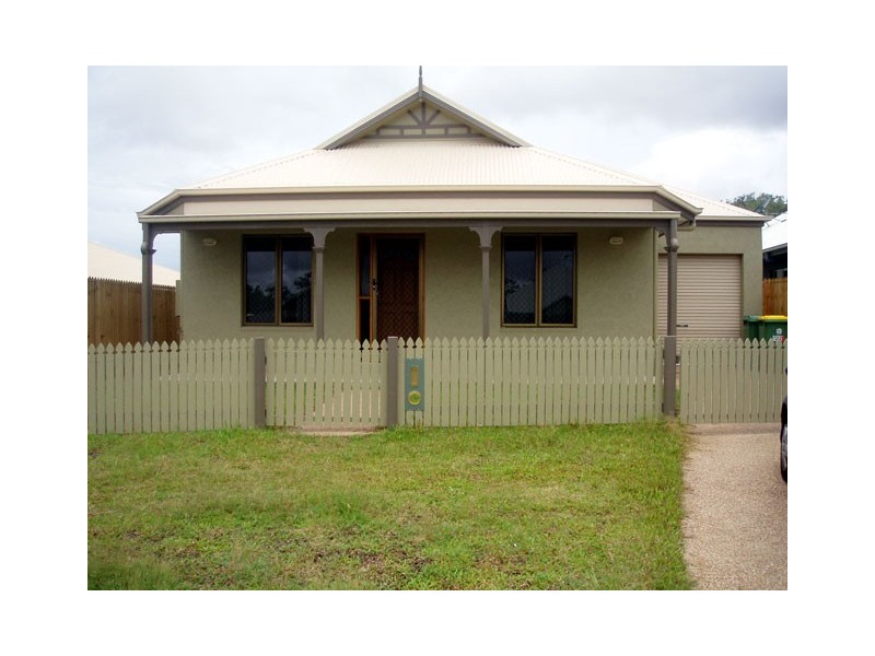 8 Calliope Close, Douglas QLD 4354