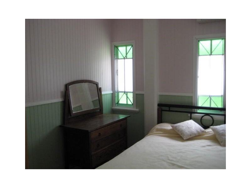 2/4  Sixth Avenue, South Townsville QLD 4810