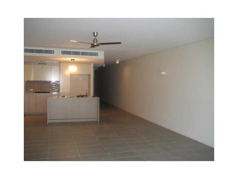 18/98 Mitchell Street, North Ward QLD 4810