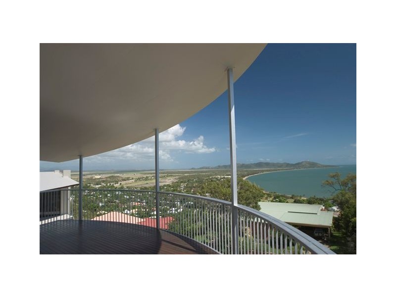 44 Yarrawonga Drive, North Ward QLD 4810