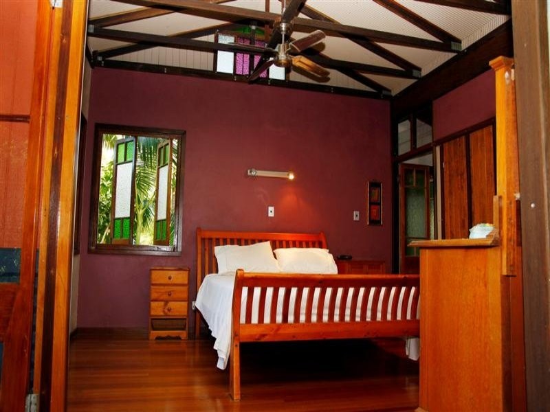 88  The Esplanade, Toolakea QLD 4818