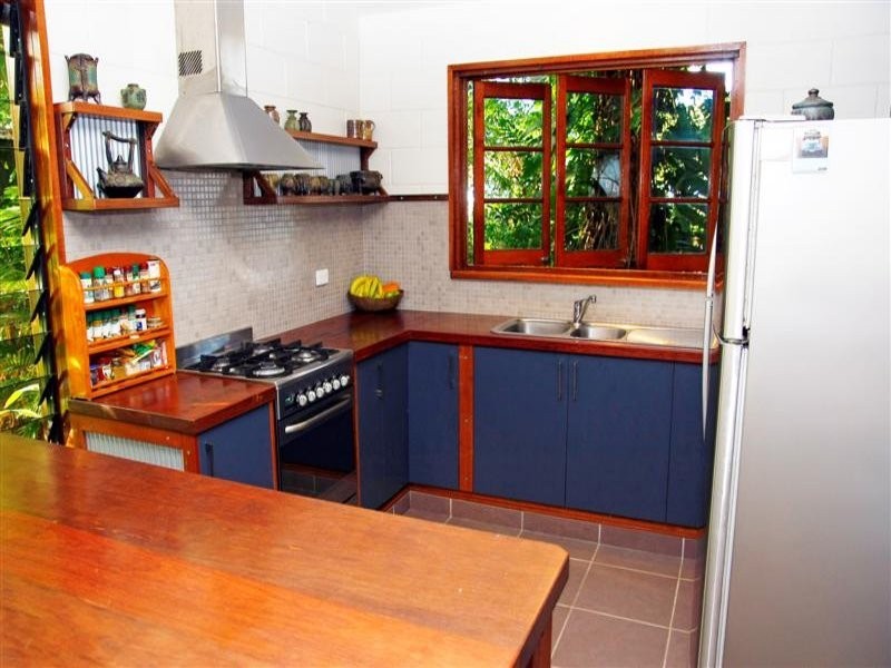 88  The Esplanade, Toolakea QLD 4818