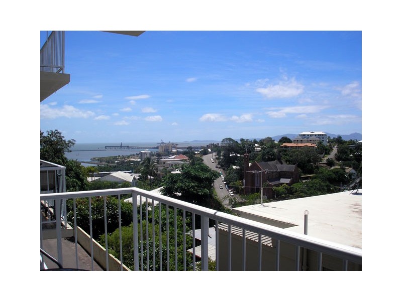 5/6 Hale Street, Townsville City QLD 4810