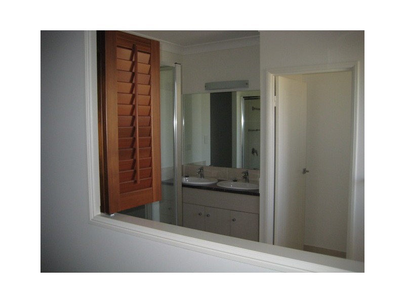 31  Sheerwater Parade, Douglas QLD 4354