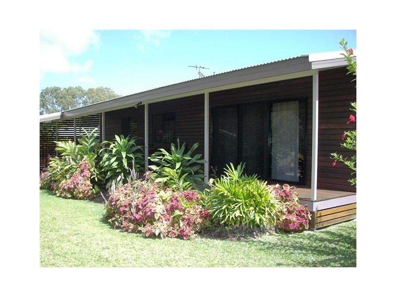 21 Apjohn Street Horseshoe Bay, Magnetic Island QLD 4819