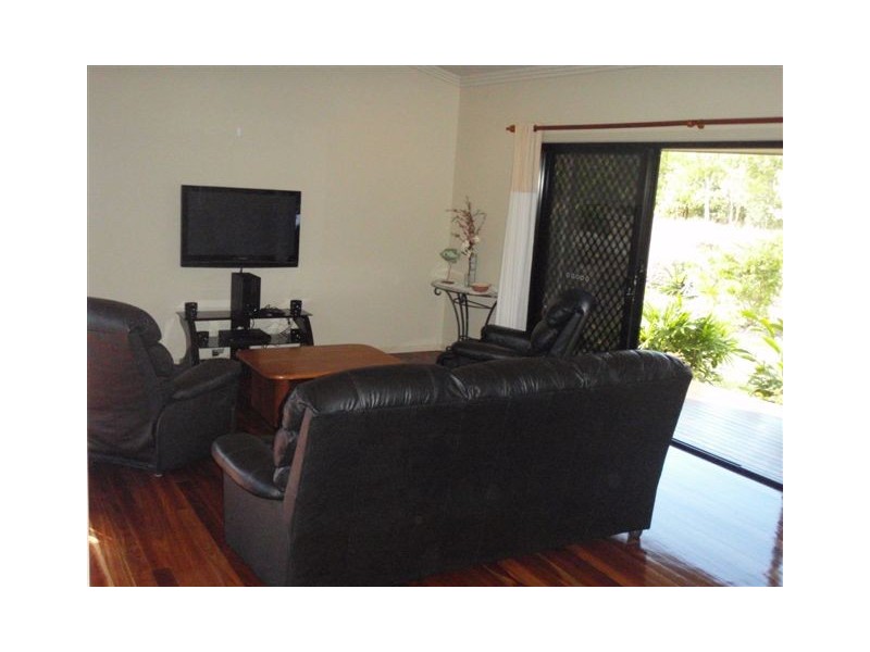 21 Apjohn Street Horseshoe Bay, Magnetic Island QLD 4819