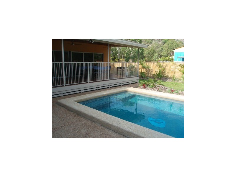 12 Bayside Court Horseshoe Bay from $190 p/n, Magnetic Island QLD 4819