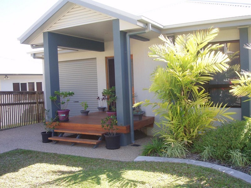 24 Paddington Terrace, Douglas QLD 4354