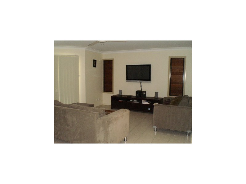 2/70  Livingstone Street, Townsville QLD 4810