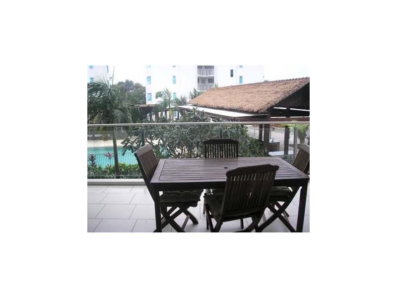 305/72-74 The Strand, North Ward QLD 4810