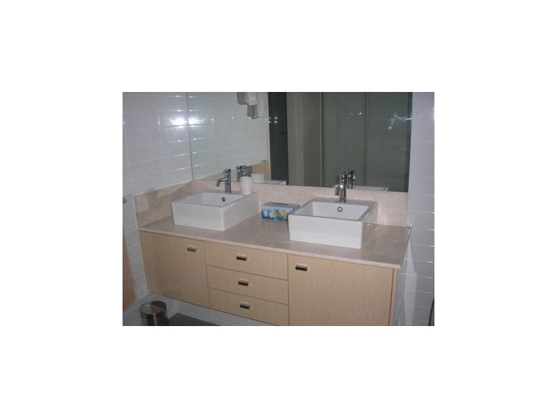 305/72-74 The Strand, North Ward QLD 4810