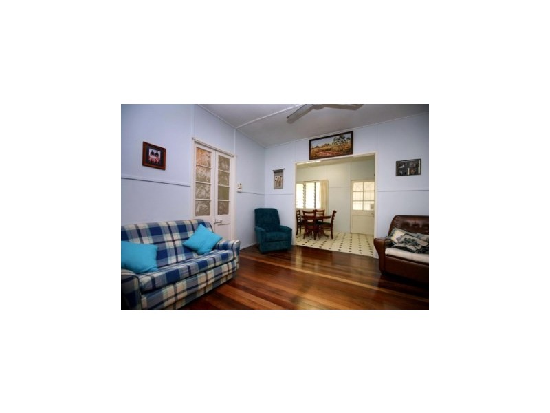 39 Montgomery Street, Townsville West QLD 4810