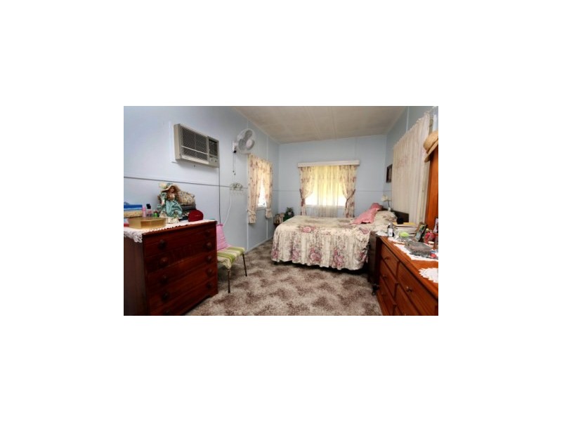 39 Montgomery Street, Townsville West QLD 4810