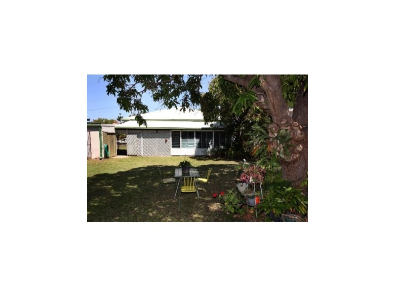 39 Montgomery Street, Townsville West QLD 4810