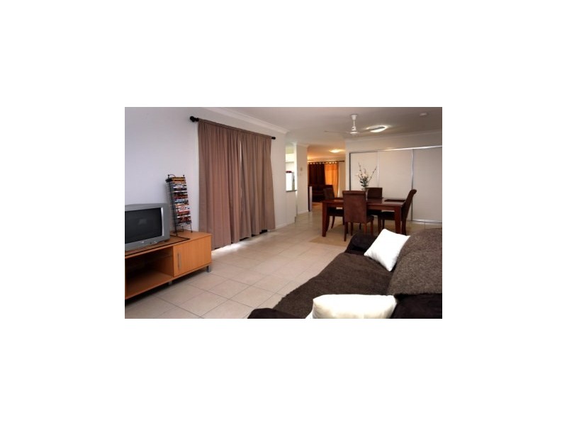 39 Montgomery Street, Townsville West QLD 4810