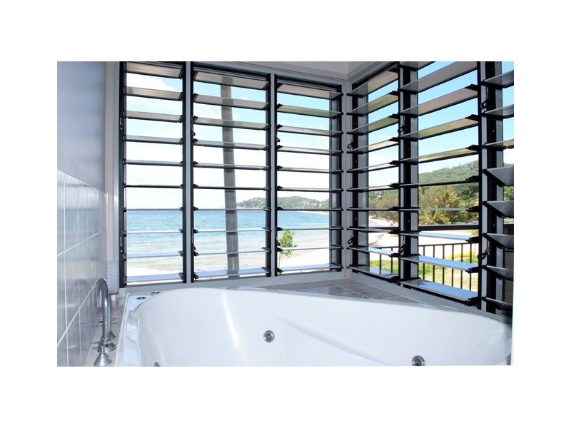 2/13-15 Terrace Place NB, Magnetic Island QLD 4819