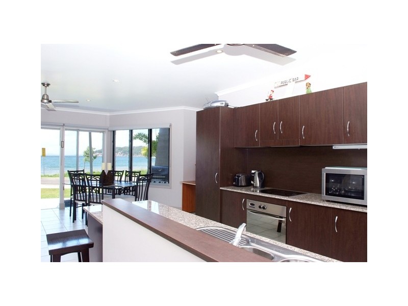 2/13-15 Terrace Place NB, Magnetic Island QLD 4819