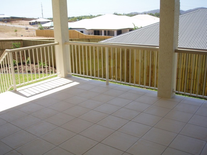 9 Coorabin Avenue, Douglas QLD 4814