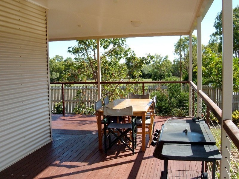102 Gifford Street from $358 p/n Sleeps up to 18, Magnetic Island QLD 4819