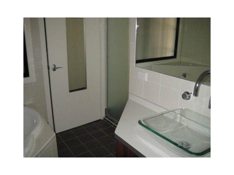 63 Rose Street, North Ward QLD 4810