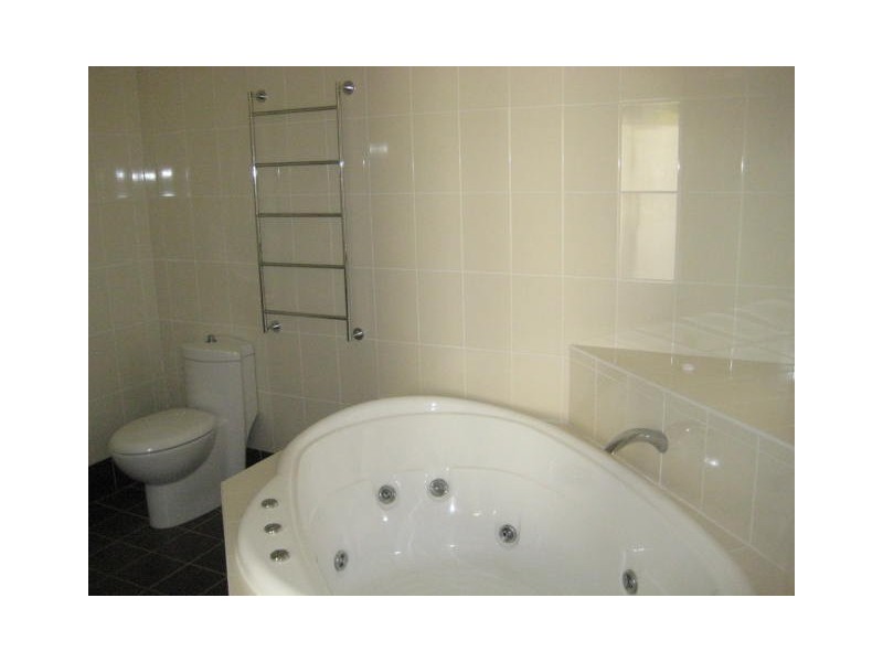 63 Rose Street, North Ward QLD 4810