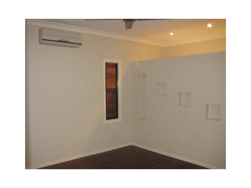 63 Rose Street, North Ward QLD 4810