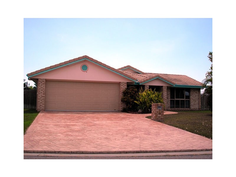 8 Jenkinson Drive, Annandale QLD 4814