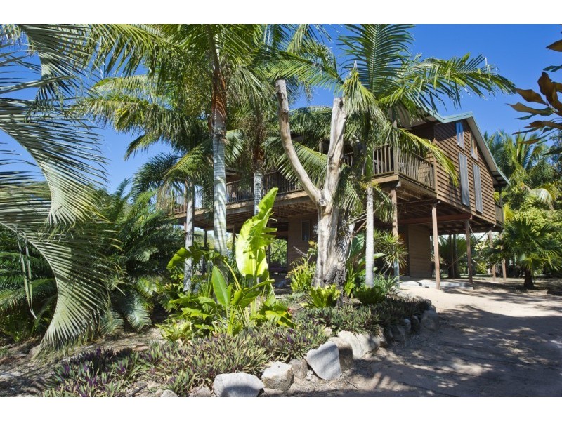 12 Bond Crt Horseshoe Bay From $150 p.n, Magnetic Island QLD 4819