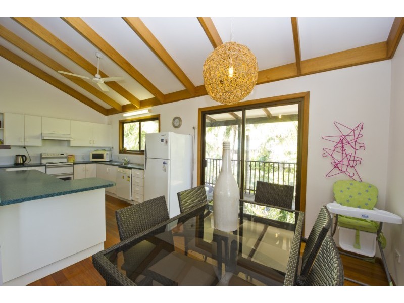 12 Bond Crt Horseshoe Bay From $150 p.n, Magnetic Island QLD 4819