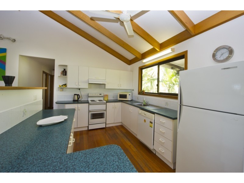 12 Bond Crt Horseshoe Bay From $150 p.n, Magnetic Island QLD 4819