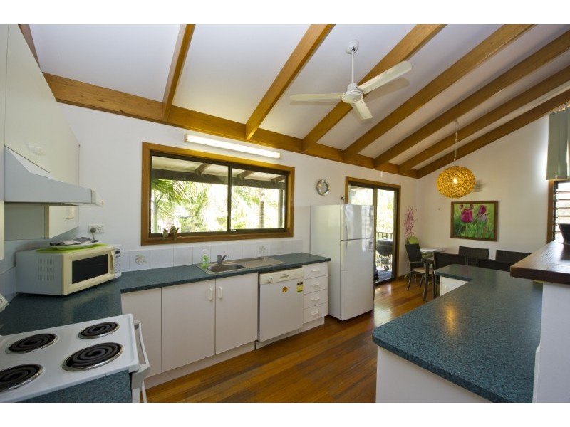 12 Bond Crt Horseshoe Bay From $150 p.n, Magnetic Island QLD 4819