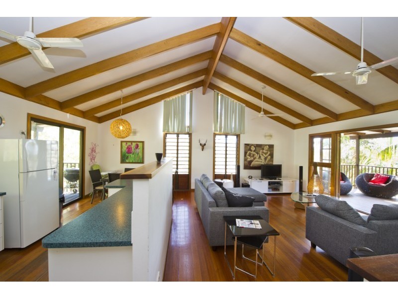 12 Bond Crt Horseshoe Bay From $150 p.n, Magnetic Island QLD 4819