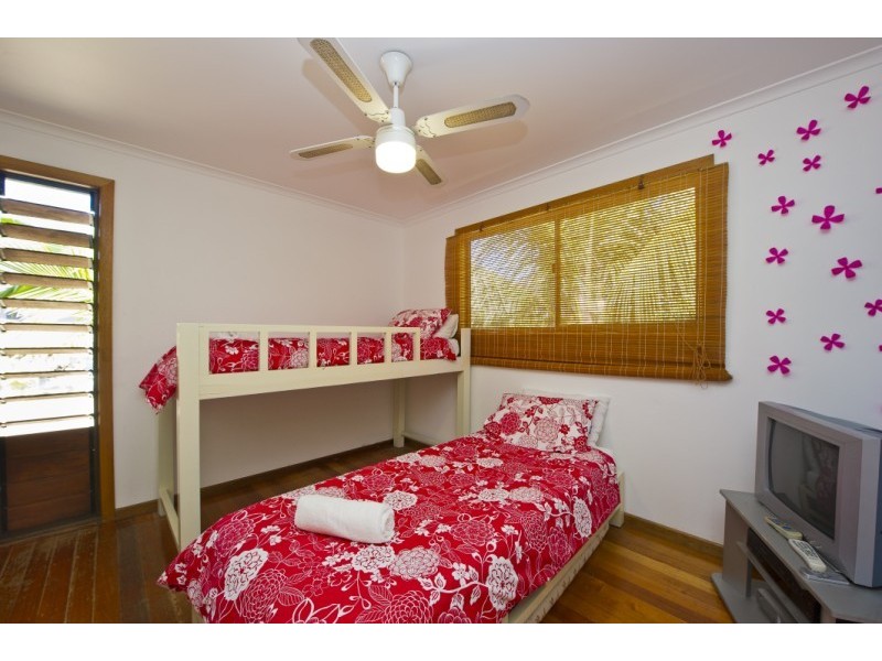 12 Bond Crt Horseshoe Bay From $150 p.n, Magnetic Island QLD 4819