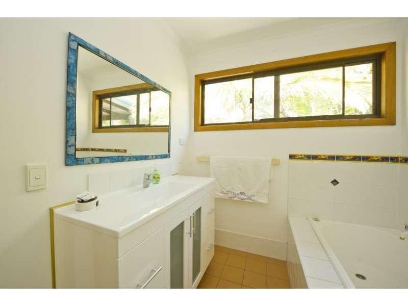 12 Bond Crt Horseshoe Bay From $150 p.n, Magnetic Island QLD 4819