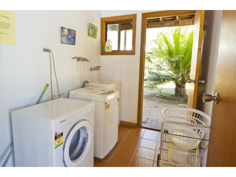 12 Bond Crt Horseshoe Bay From $150 p.n, Magnetic Island QLD 4819