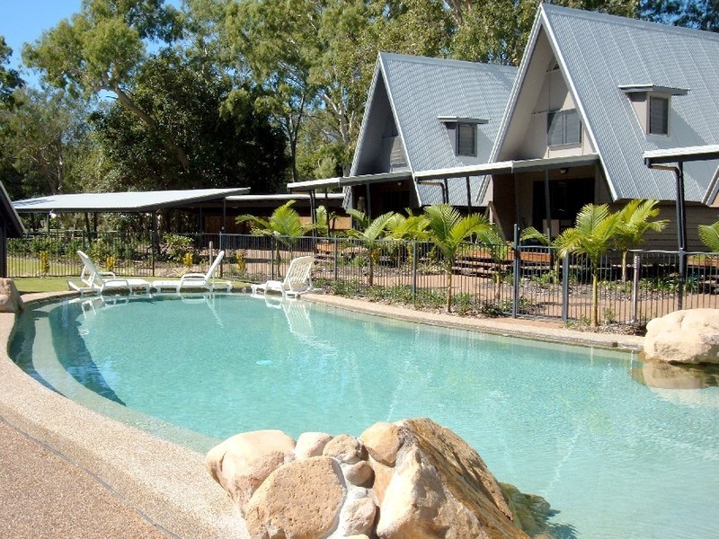 42 Yates St Canopy Tropical Chalets Nelly Bay $160 p.n, Magnetic Island QLD 4819