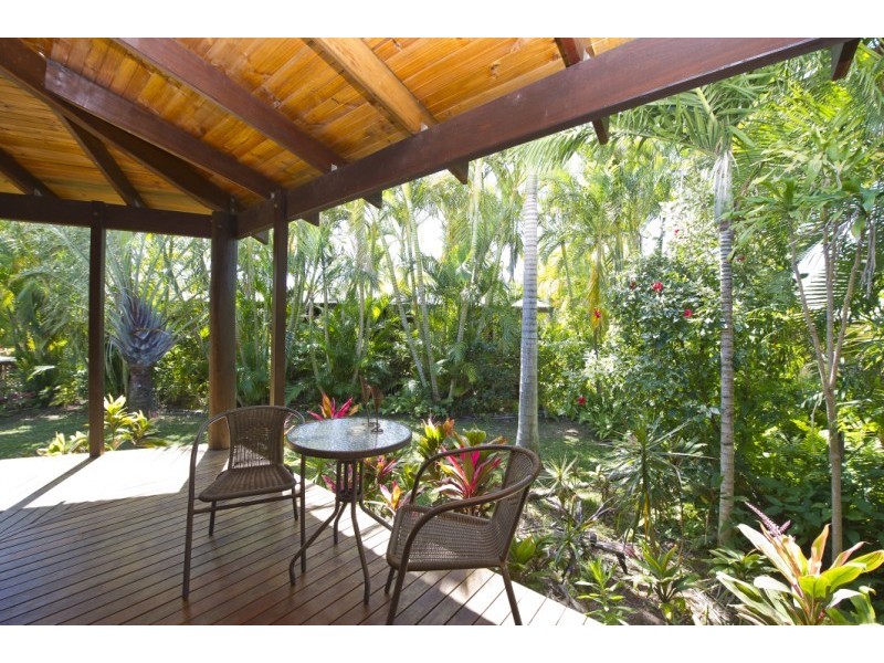 15 Corica Cres Horseshoe Bay, from $120 p/n, Magnetic Island QLD 4819