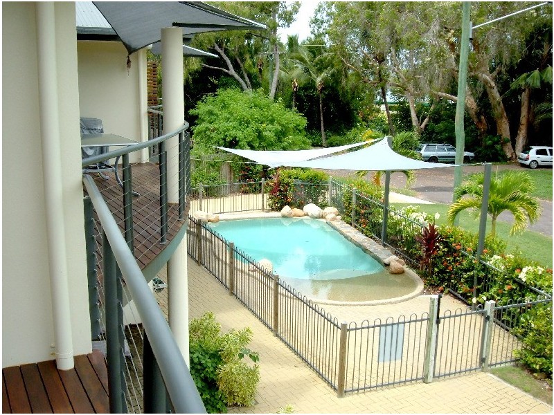 3/13 McCabe Cres Arcadia, Magnetic Island QLD 4819